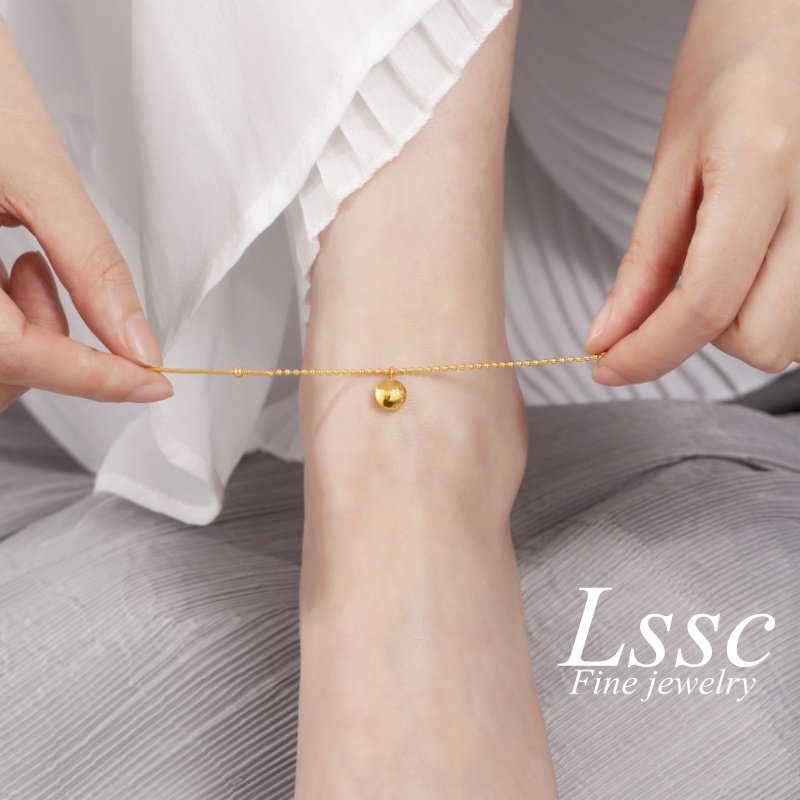 Gelang Kaki Titanium Anti Karat Huruf &quot;Lucky&quot; Bola Emas 18K Fashion Korea Aksesoris Perhiasan Wanita