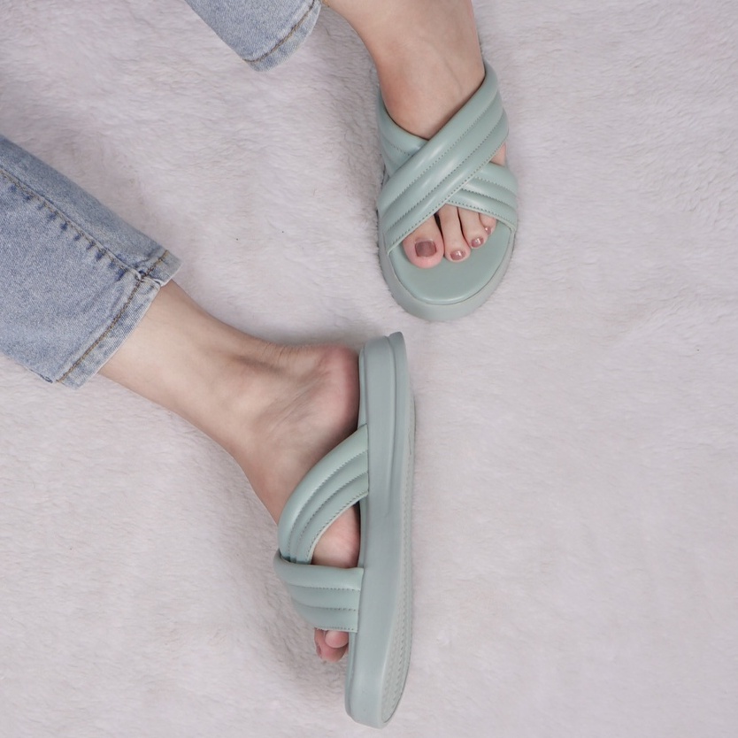 SARASARA YUK - Sandal Wanita Alas Sol Tebal Tinggi SARA SARA DORA Sendal Cewek Platform Wedges Kondangan Hak 2cm Model Silang 2 Size 36 37 38 39 40 Jalan Casual Santai Rumah Slop Warna Lilac Ungu Selop Original Kekinian Terbaru Shoes Mall Official Store