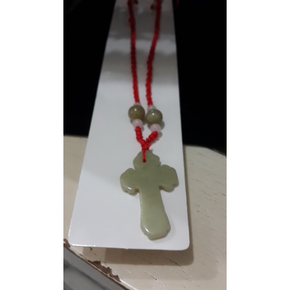 Kalung batu giok tali merah