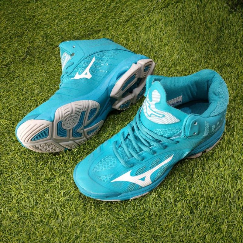 sepatu voli Mizuno wave lightning z4 murah