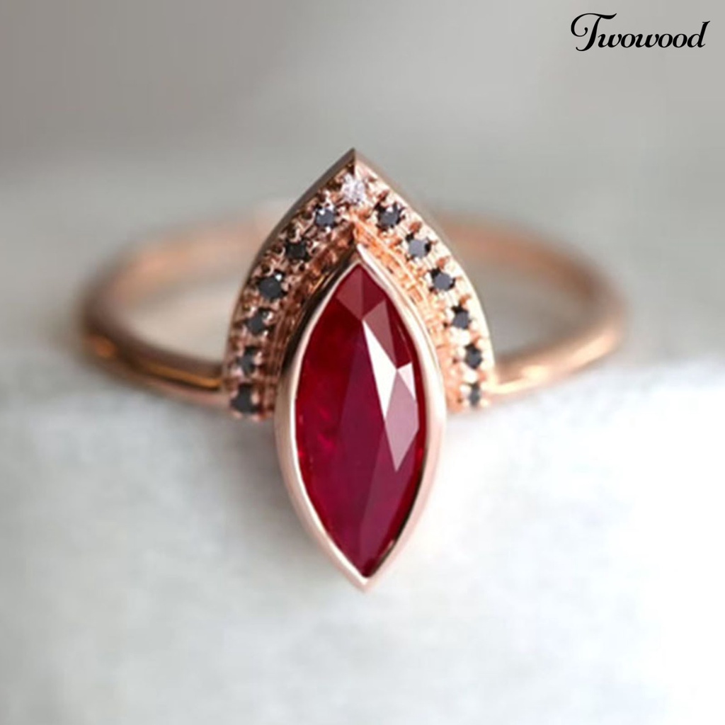 Cincin Knuckle Berlian Imitasi Warna Merah Gaya Vintage Klasik Untuk Wanita