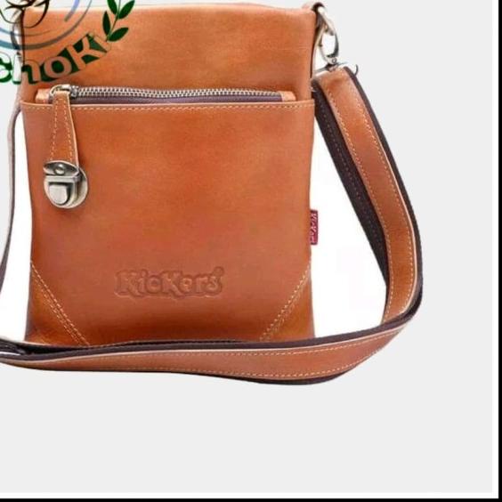 Tas Selempang Pria Kulit Sapi Asli - Kickers TK235277 - Hitam