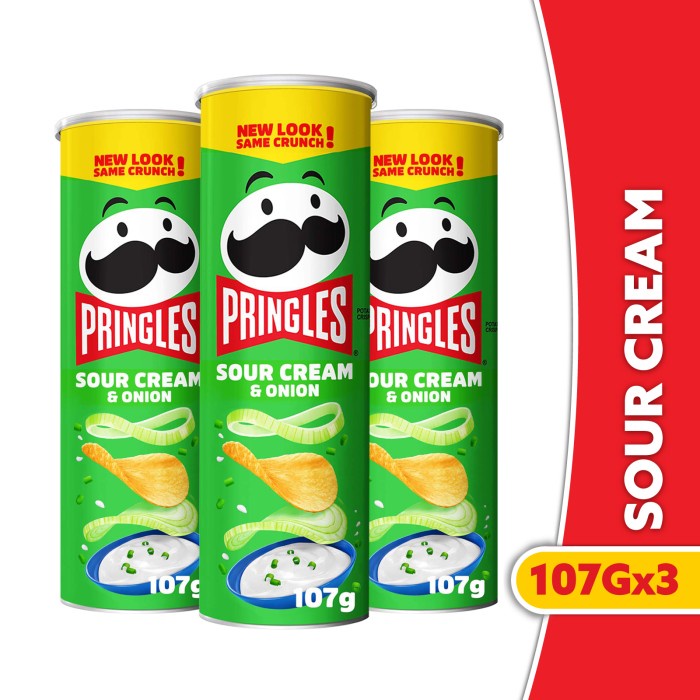 

NEW [BUNDLE 3pcs] Pringles Sour Cream & Onion Keripik 107gr