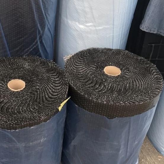 

BUBLE WRAP HITAM 60 CM X 50 M / BUBBLE WRAP HITAM