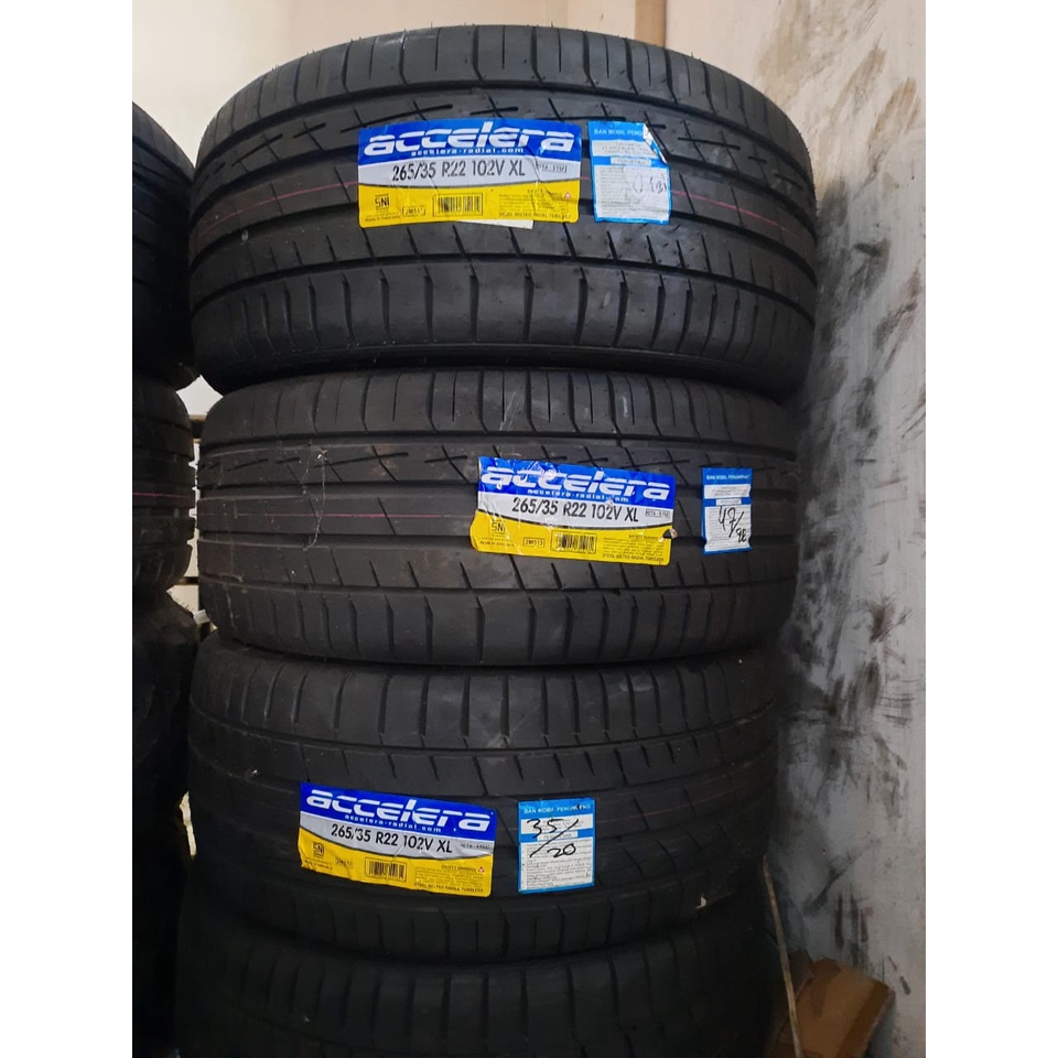 JUAL BAN MURAH BAN MOBIL CRV XTRAIL HARRIER R22 UKURAN 265 35 RING 22 MERK ACCELERA IOTA ST68