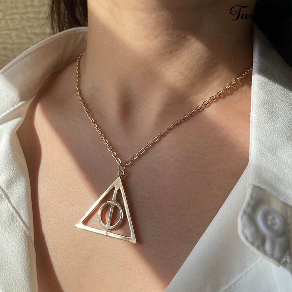 Kalung Rantai Dengan Liontin Segitiga Bulat Geometris Model Hollow Out Gaya Retro Minimalis Untuk Wanita