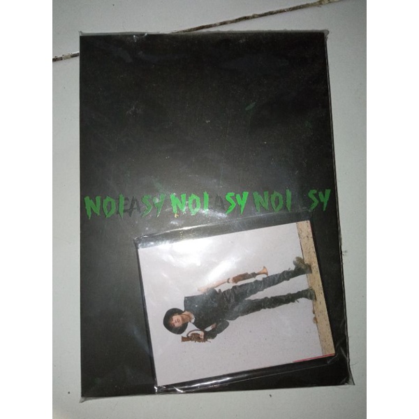 

ALBUM ONLY STRAY KIDS NOEASY HIJAU + MINI PHOTOBOOK POB JYP