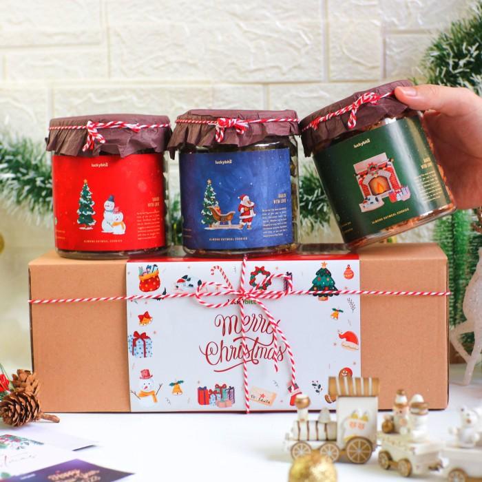 

Hampers Natal / Christmas Hampers - Cookies 3 Jar + Free Greeting Card 087