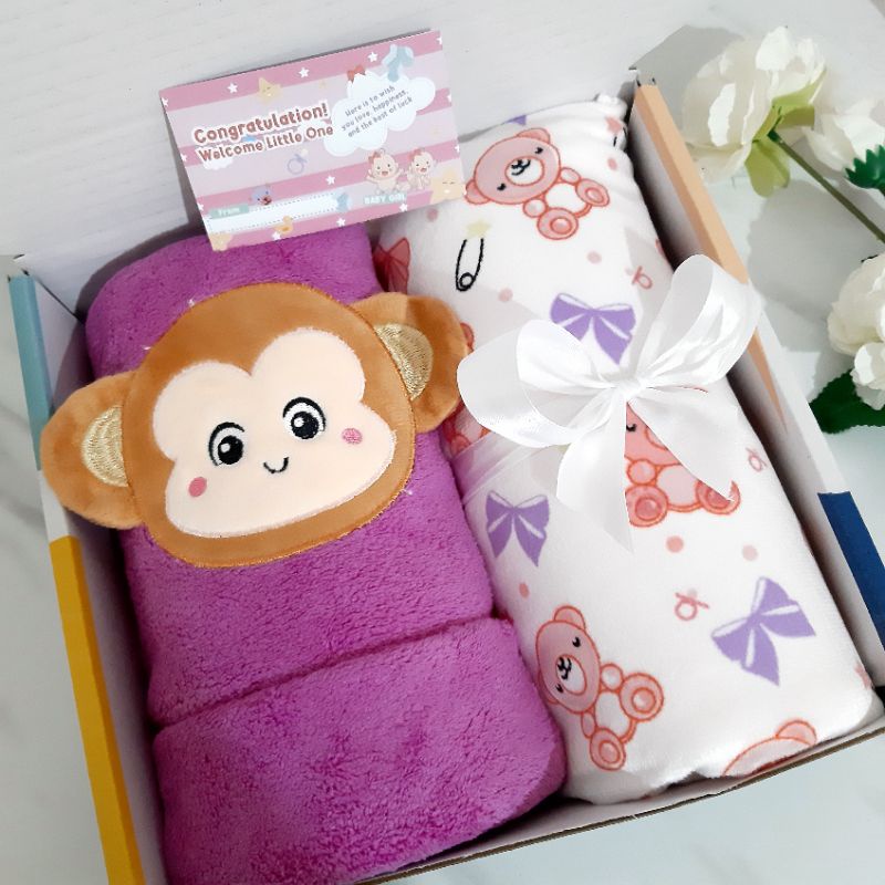 Kado lahiran Handuk dan Selimut Bayi /Handuk sarang lebah/selimut double flecee