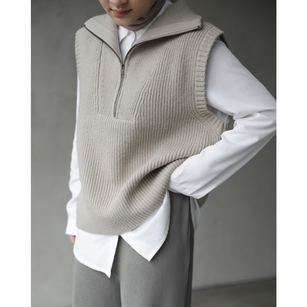 Saba Zipper Knit Vest