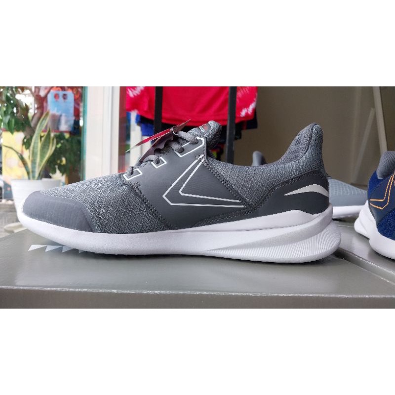 Sepatu Running DKV Grey