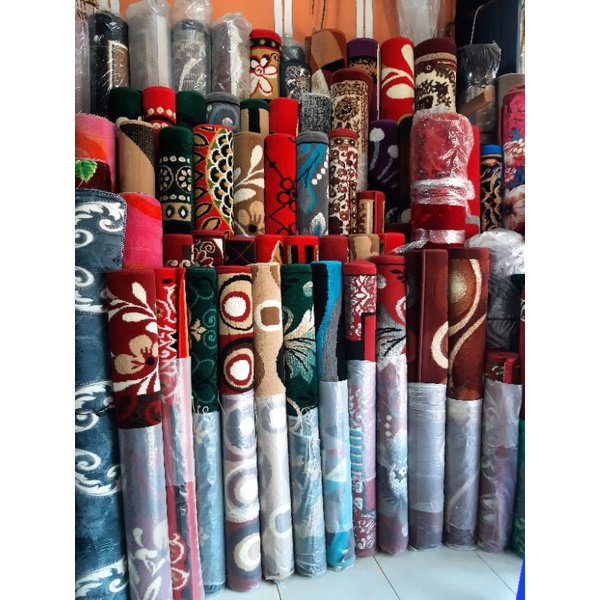 karpet/ambal/permadani Moderno ukuran 3 x 4 ( 210cm x 310cm)