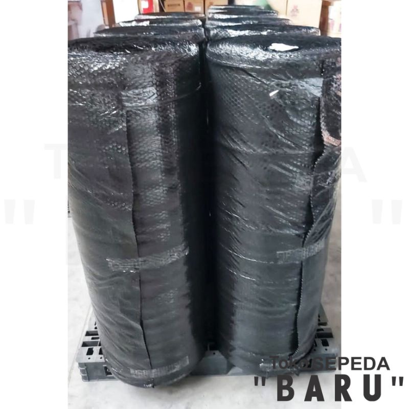 

TB - Bubble Wrap Hitam Pekat 2.6kg Pembungkus Gelembung ECER (per meter)
