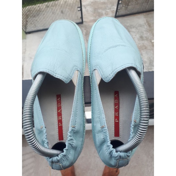 SEPATU SECOND PRADA SLIP ON