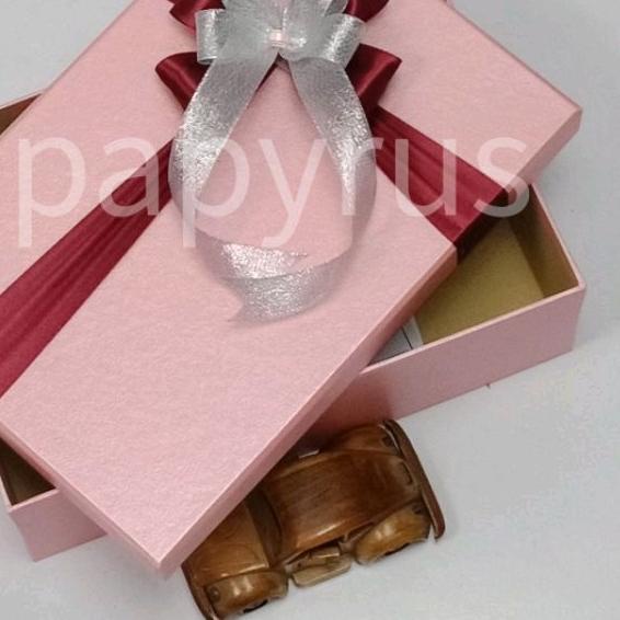 

PAPYRUS 20x30 Tinggi 10cm Kotak Kado Gift Box