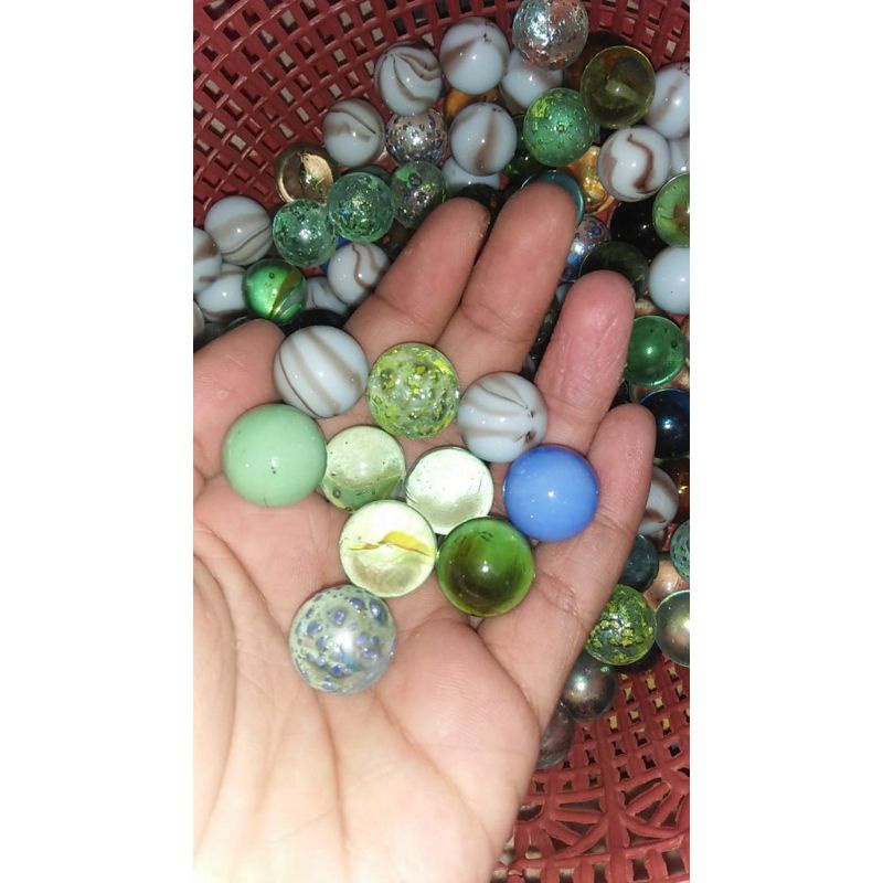 Kelereng gundu campuran. metalik,mata kucing,putih susu dan bilimbing 100 pcs