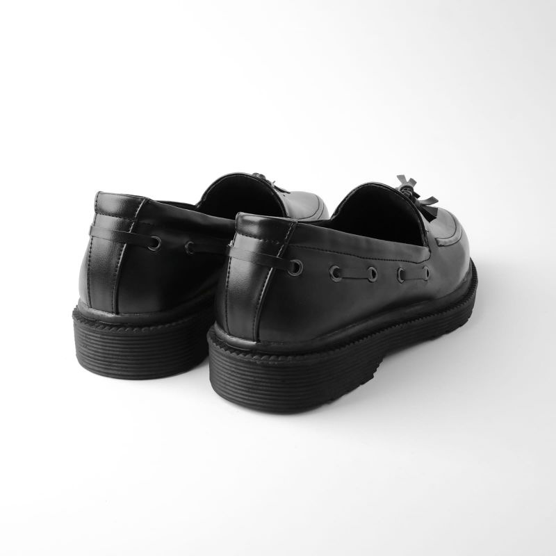 Sepatu Slip On &quot;XANDER OUTSOLE BLACK&quot; LIMITED EDITION