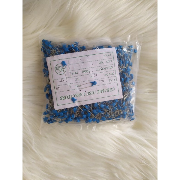1000 pcs kapasitor keramik biru 821 1kv ceramic 820 pf 1 kv