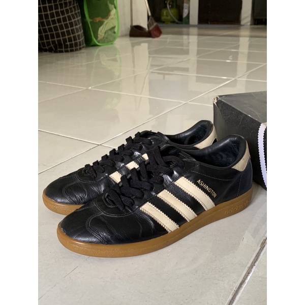 Adidas Ashington 42 RARE