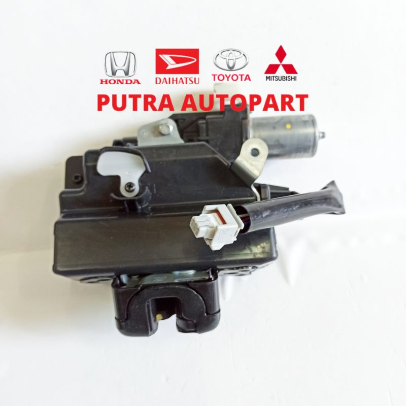 doorlock pintu bagasi belakang fortuner vrz innova venturer original