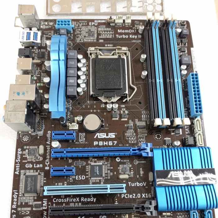 mobo asus P8H67 slot 4 ddr3 all solid capasitor ready