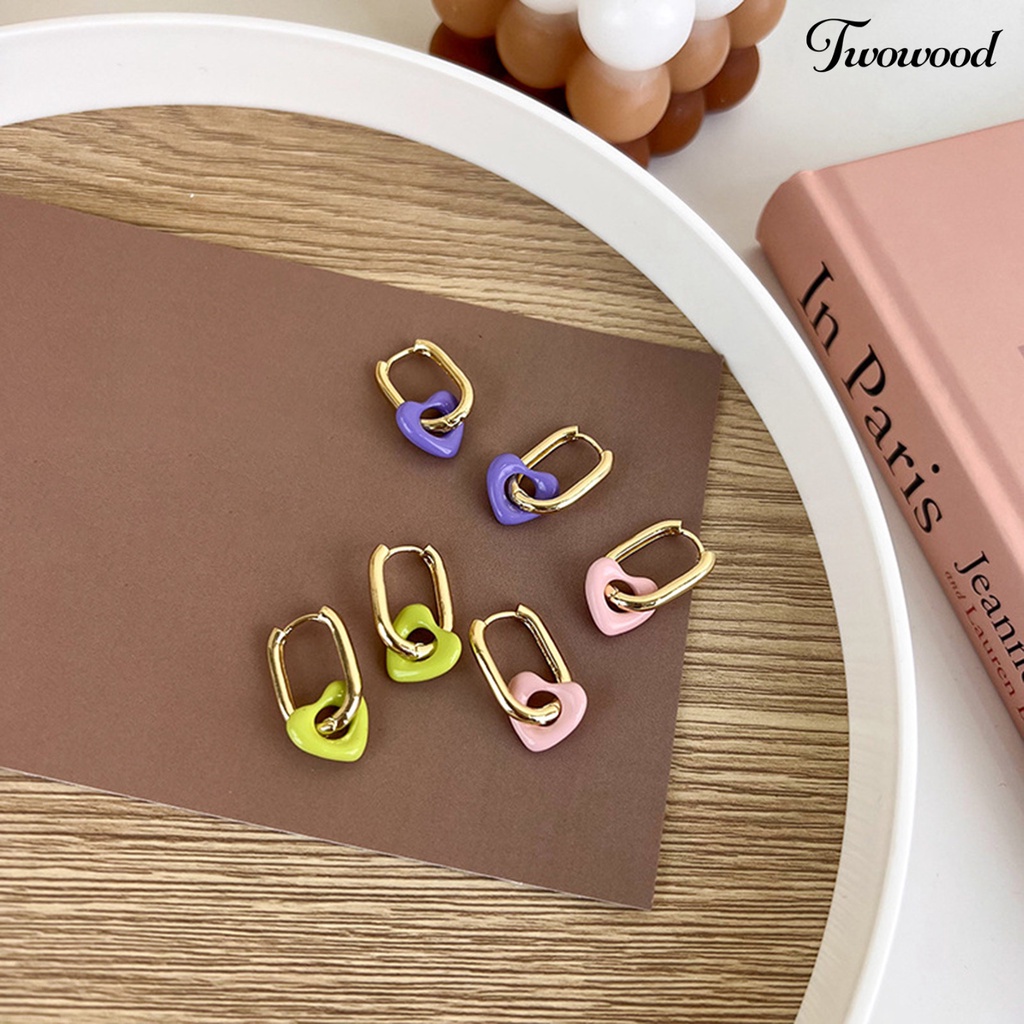 1 Pasang Anting Bentuk Hati Warna Permen Bahan Alloy Gaya Korea Untuk Prom