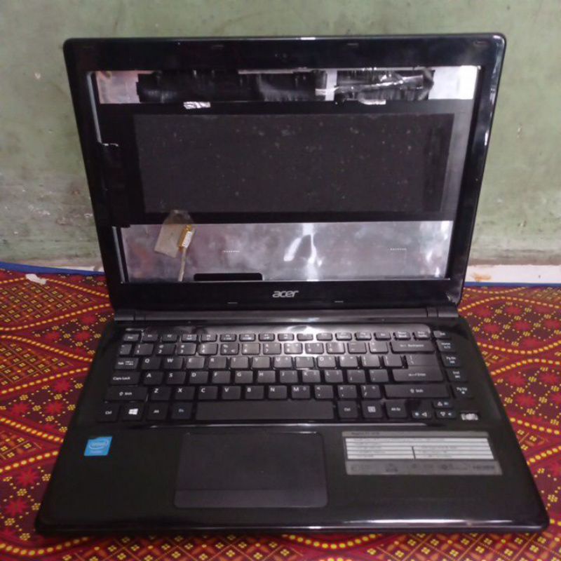 acer aspire E1-410 Matot