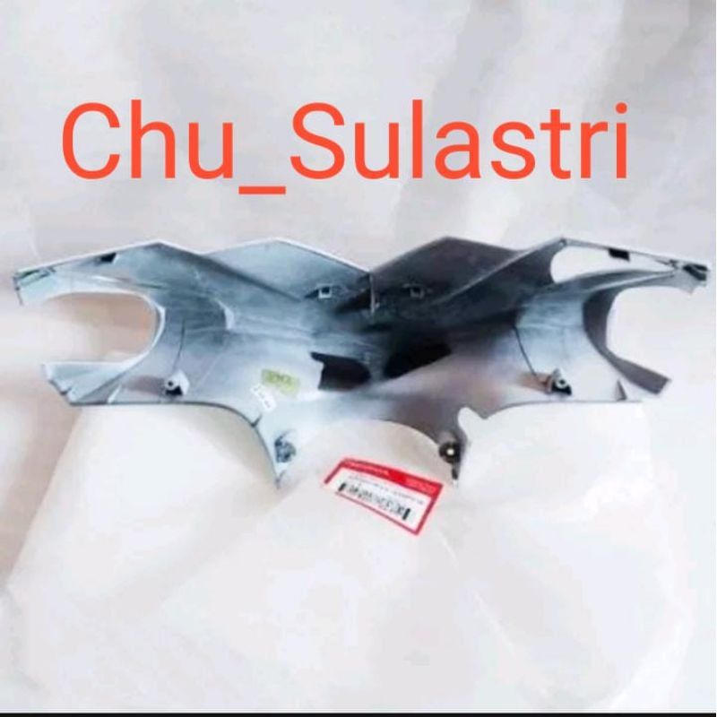 batok Depan dan cover depan Beat  putih karbu original AHM