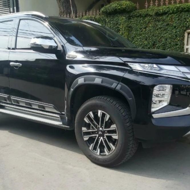 Over Fender Pajero 2021 Rockford