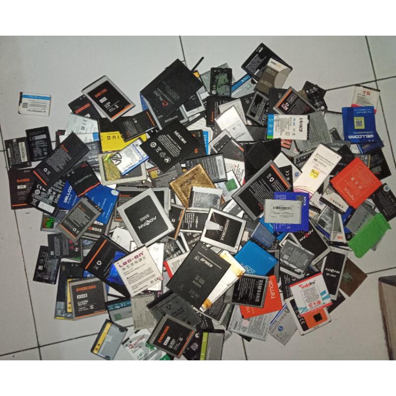 Batre Hp Normal Berbagai Tipe Random Baru / Bekas