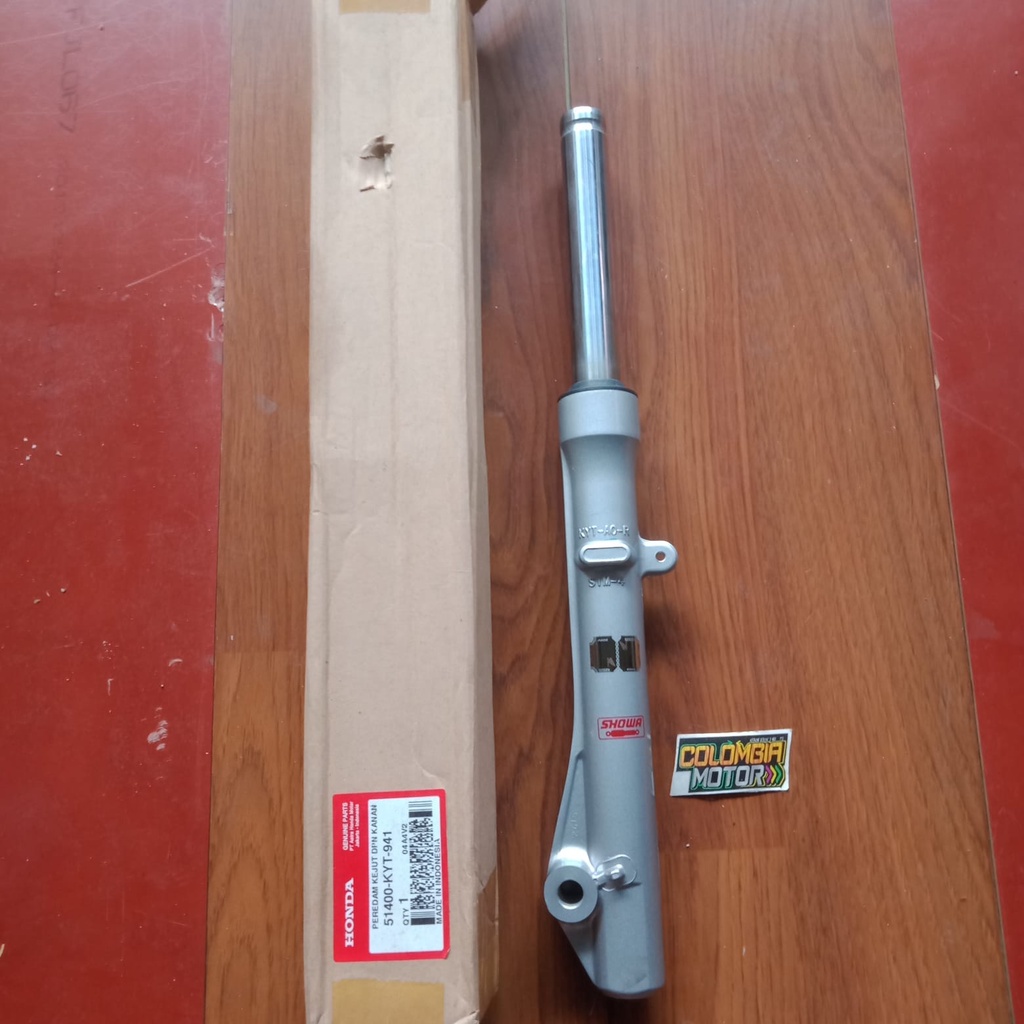 As shock depan scoopy KANAN As + Tabung scoopy KANAN Tabung shock depan Scoopy KANAN 51400-kyt-941