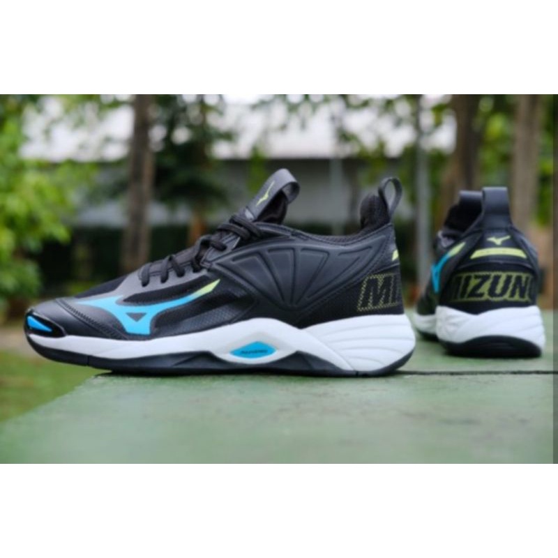 MIZUNO MOMENTUM - Sepatu Olahraga Volly Tennis Badminton Pria Mizuno Momentum Import Premium