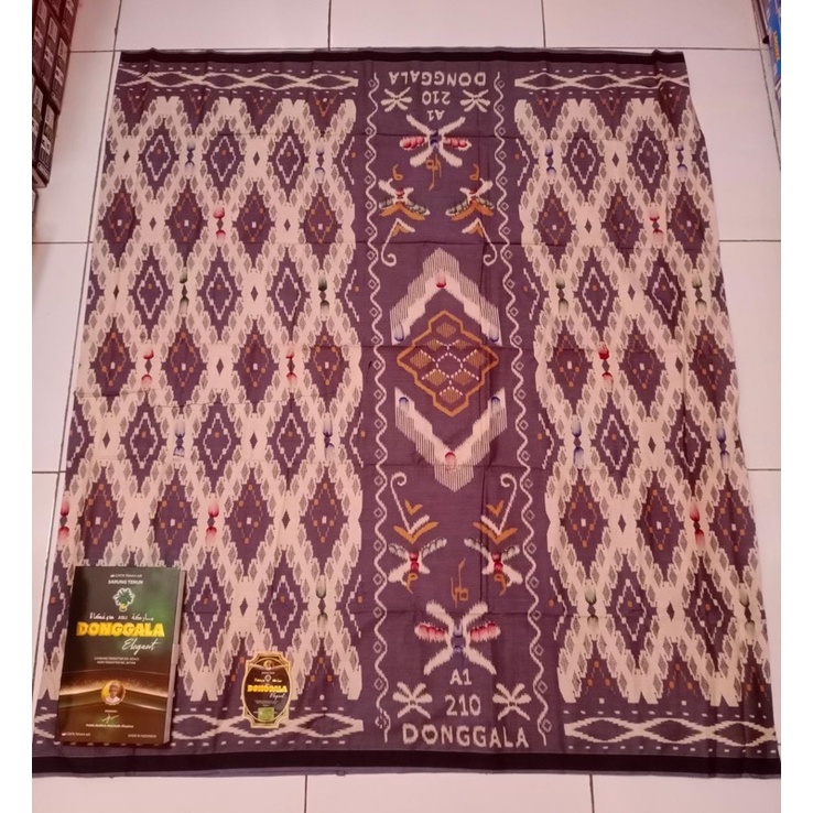 sarung Donggala A1 210