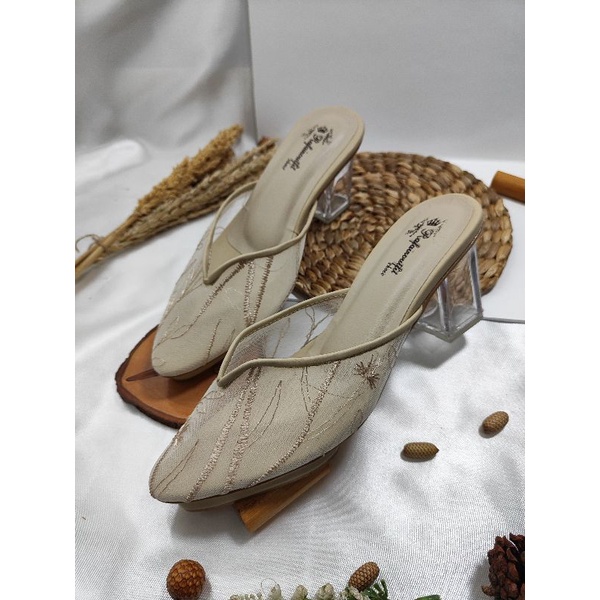 sepatu v kelly wanita pesta wedding cream 7cm kaca