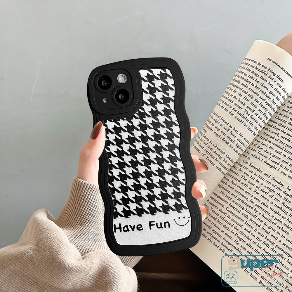 Ins Trend Casing Ponsel Motif Houndstooth Untuk Realme C55 C35 C15 C21Y C12 C11 C25s C25 C25Y 5 5s 6i 5i C3 C1 C20A C20 C11 2021 C20A Smiley Lucu Hitam Bergelombang Edge Case