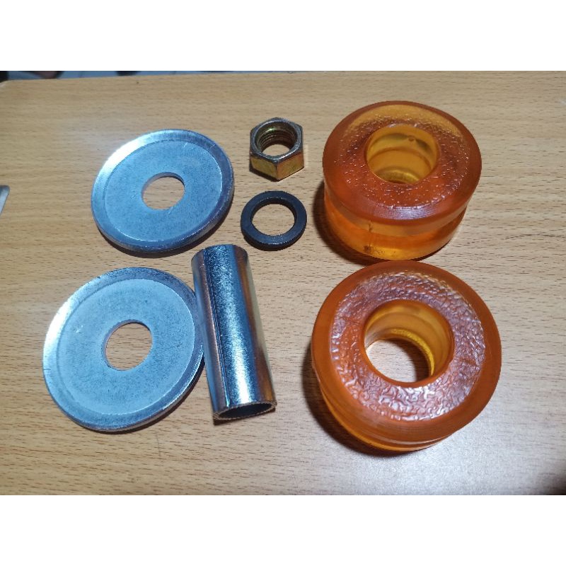 Karet Stabilizer depan Isuzu Panther TBR 541 Touring