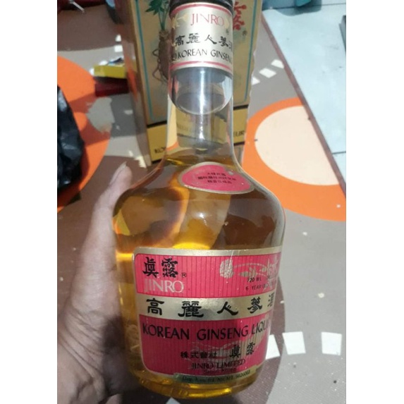 

Korean ginseng liqour