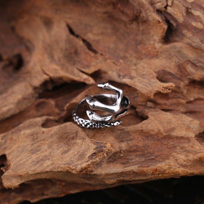 Cincin Model Terbuka Desain Cakar Elang Gaya Vintage Eropa Amerika