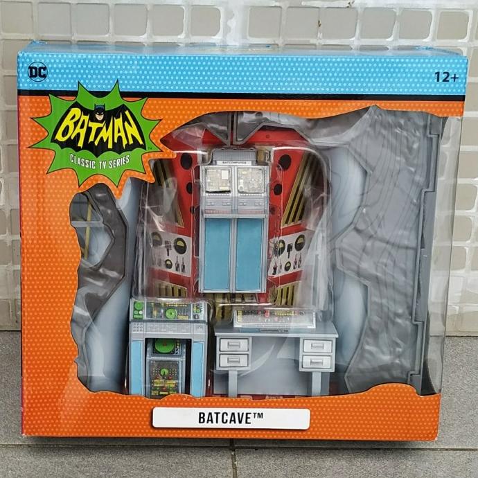 MCFARLANE TOYS RETRO BATCAVE PLAYSET BATMAN 1966 CLASSIC TV SERIES 66