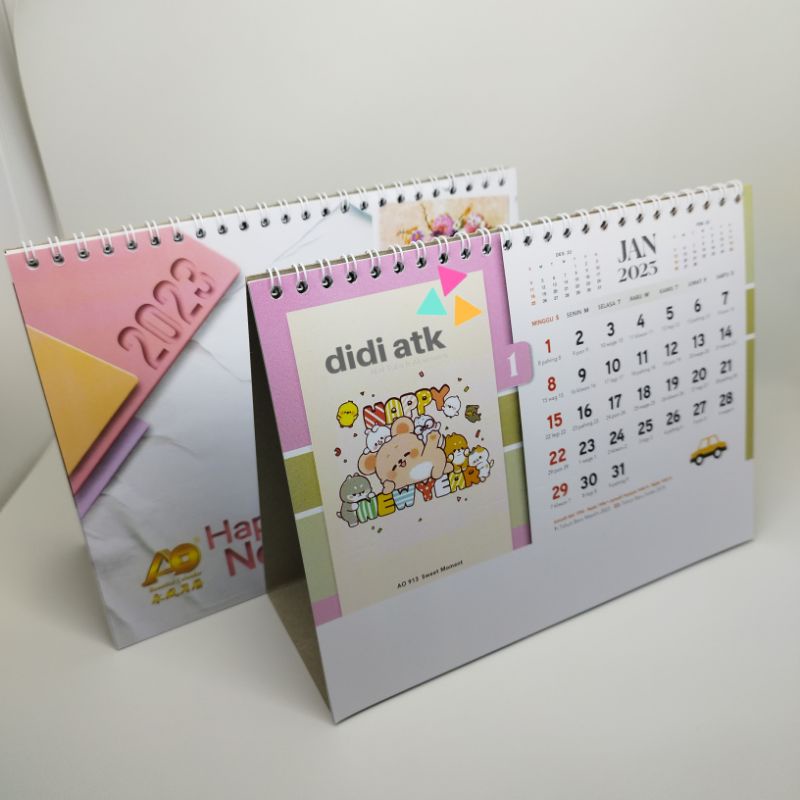 

Kalender Meja Standar 2023 AO 913 Tema Sweet Moment