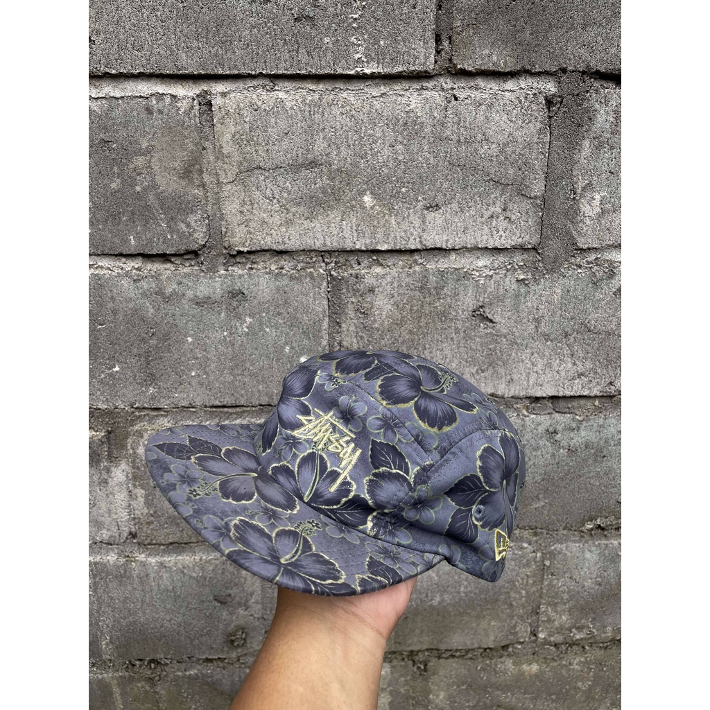 STUSSY X NEW ERA GOLD FLORAL 5PANEL  CAP