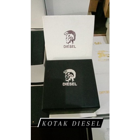 box kayu jam tangan - kotak kayu jam tangan Diesel