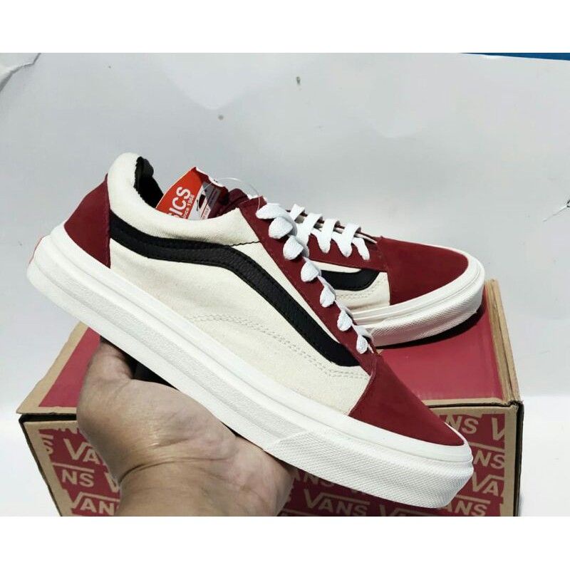 SEPATU SNEAKERS VANS OLDSKOOL PUTIH MERAH HITAM SEKOLAH KERJA KULIAH PRIA WANITA COWOK CEWEK WHITE RED HANGOUT LIBURAN SANTAI KADO HADIAH BERKUALITAS TERJANGKAU TERMURAH