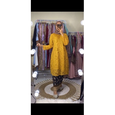 KEBAYA TUNIK BROKAT MODERN | TUNIK BRUKAT | KEBAYA MODERN | KEBAYA TILE | KEBAYA FAVORITE | KEBAYA WISUDA| OUTFIT KEBAYA WANITA