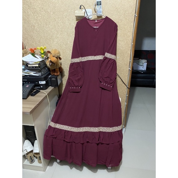 Preloved Baru Marun L Renda Mutiara Merah Gamis Syari Busui Tingkat Rampel Polos Ceruti Umrah Ceruty