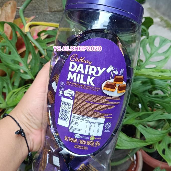

CADBURY DAIRY MILK Toples isi 90 pcs Original Malaysia Impor