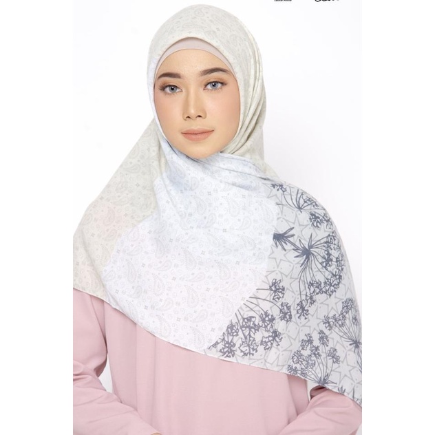 ZM x Geprek Bensu - Chana Creamy Hijab Kerudung Segi Empat