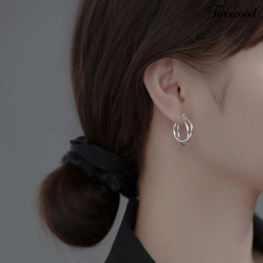 1 Pasang Anting Huggie Model Lapis Ganda Bahan Stainless Steel Anti Karat Anti Alergi Untuk Wanita