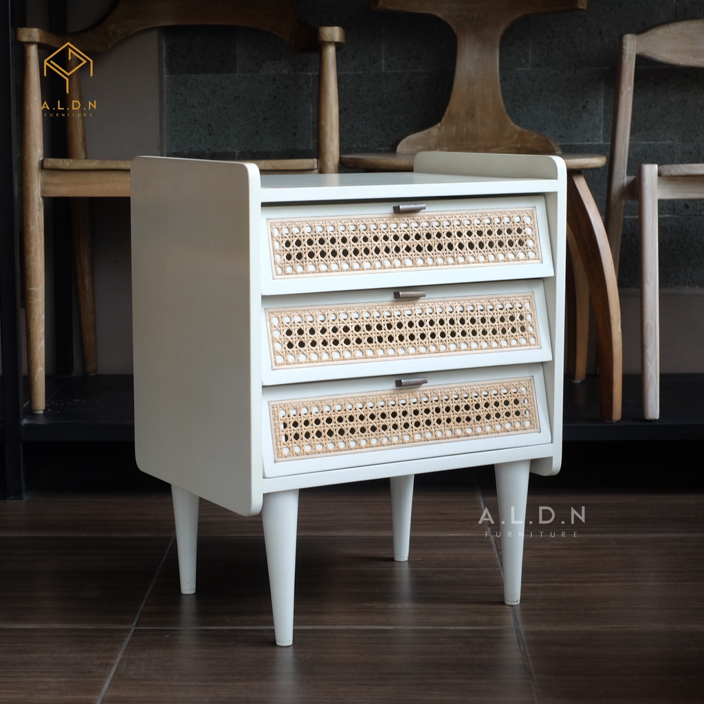 NAKAS JATI CAT DUCO 008 ALDN FURNITURE JEPARA