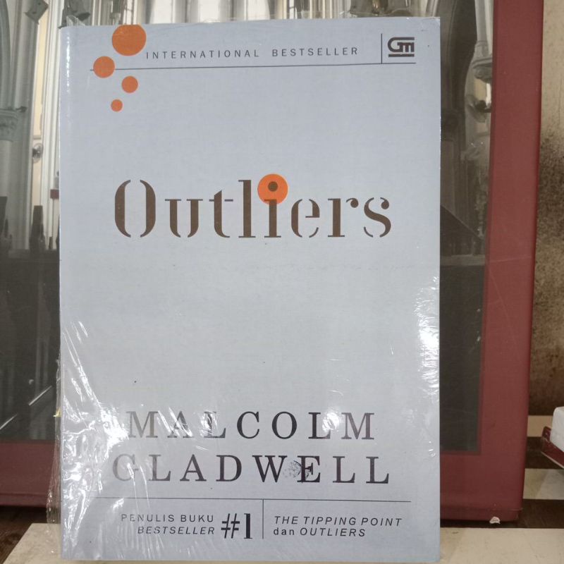 Buku Outliers
